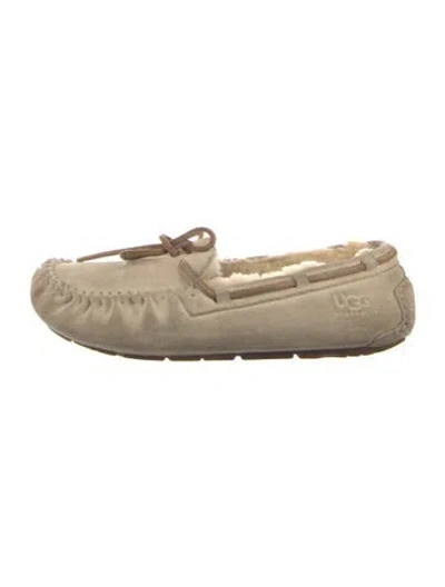Pre-owned Ugg Suede Fur Trim Moccasins In Neutral