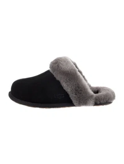 Pre-owned Ugg Suede Fur Trim Mules In Black