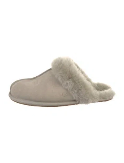 Pre-owned Ugg Suede Fur Trim Mules In Neutral