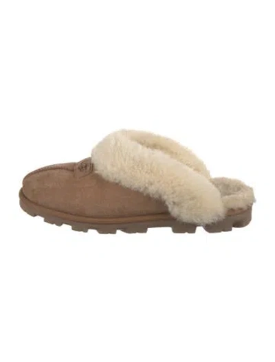 Pre-owned Ugg Suede Fur Trim Mules In Neutral