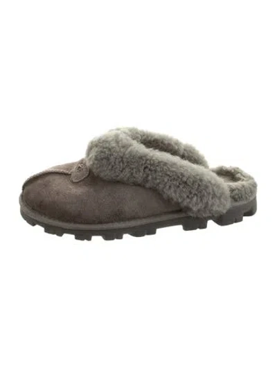 Pre-owned Ugg Suede Fur Trim Slippers In Grey