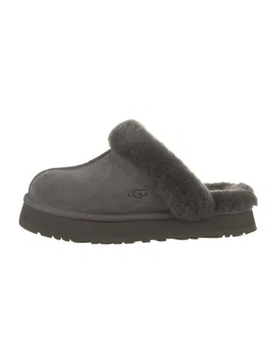 Pre-owned Ugg Suede Fur Trim Slippers In Grey