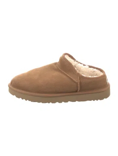 Pre-owned Ugg Suede Fur Trim Slippers In Neutrals