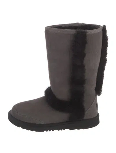 Pre-owned Ugg Suede Fur Trim Slouch Boots In Grey