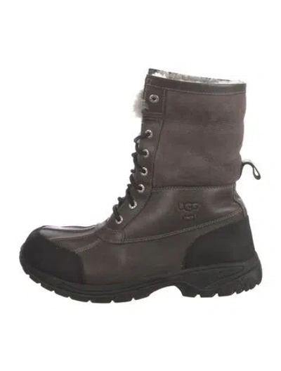 Pre-owned Ugg Suede Fur Trim Snow Boots In Gray