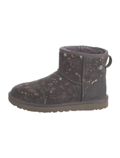 Pre-owned Ugg Suede Graphic Print Boots In Grey