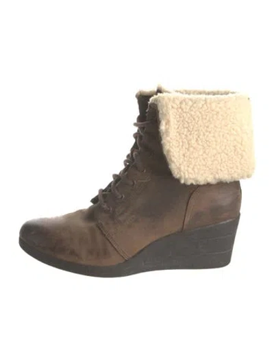 Pre-owned Ugg Suede Lace-up Boots In Brown