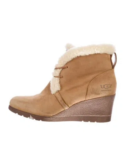 Pre-owned Ugg Suede Lace-up Boots In Neutral