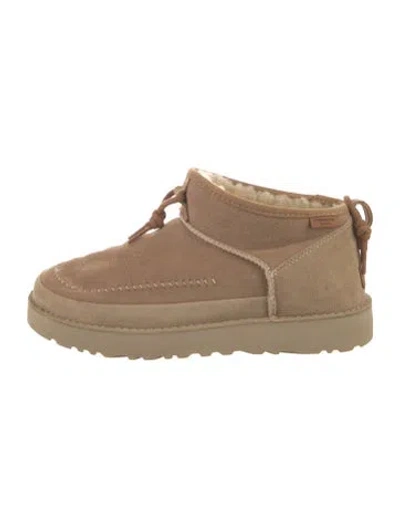 Pre-owned Ugg Suede Lace-up Boots In Neutral