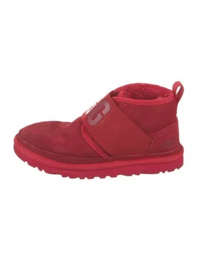 Pre-owned Ugg Suede Lace-up Boots In Red