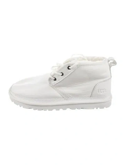 Pre-owned Ugg Suede Lace-up Boots In White