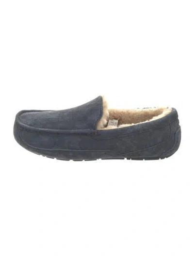 Pre-owned Ugg Suede Loafers In Blue