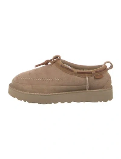 Pre-owned Ugg Suede Loafers In Brown