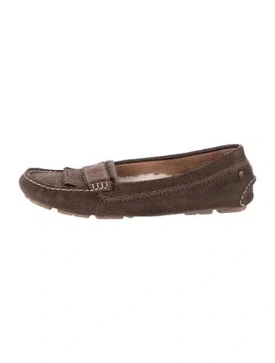 Pre-owned Ugg Suede Loafers In Brown