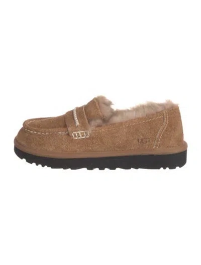 Pre-owned Ugg Suede Loafers In Brown