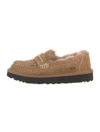 Pre-owned Ugg Suede Loafers In Brown