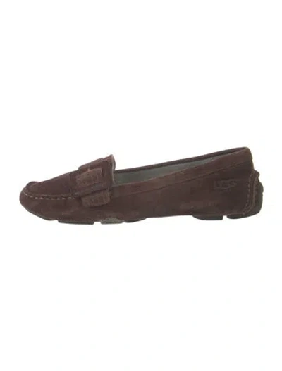 Pre-owned Ugg Suede Loafers In Brown