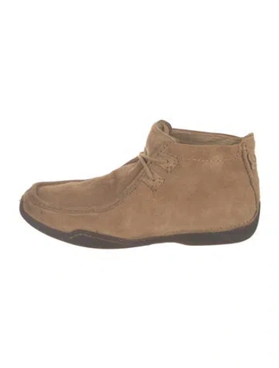 Pre-owned Ugg Suede Loafers In Neutral