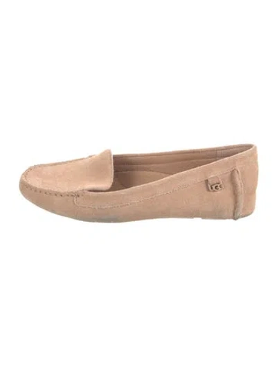 Pre-owned Ugg Suede Loafers In Neutrals