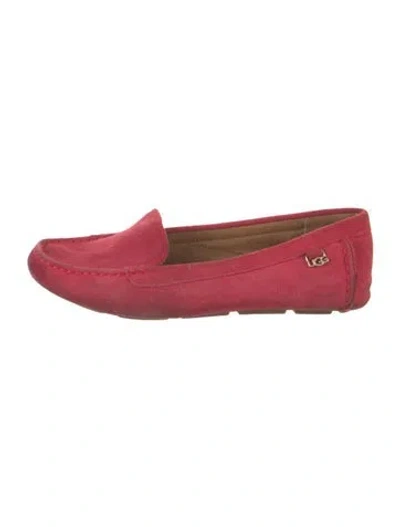 Pre-owned Ugg Suede Loafers In Red