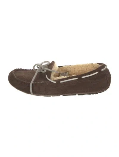 Pre-owned Ugg Suede Moccasins In Brown