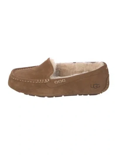 Pre-owned Ugg Suede Moccasins In Brown