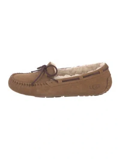 Pre-owned Ugg Suede Moccasins In Brown