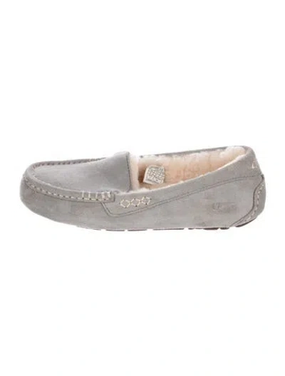 Pre-owned Ugg Suede Moccasins In Gray
