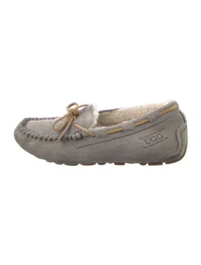 Pre-owned Ugg Suede Moccasins In Gray