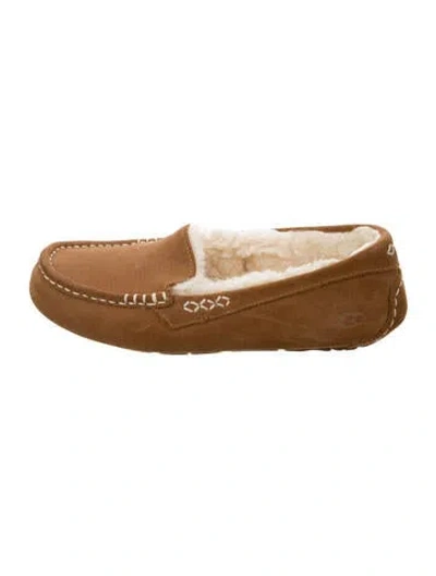 Pre-owned Ugg Suede Moccasins In Neutral