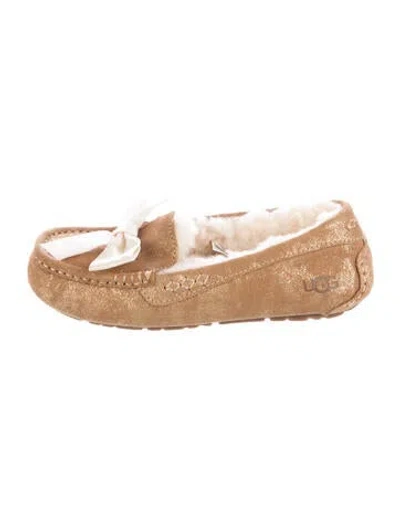 Pre-owned Ugg Suede Moccasins In Neutral