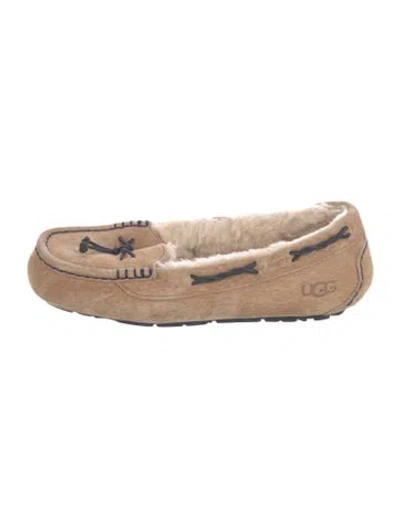 Pre-owned Ugg Suede Moccasins In Neutrals