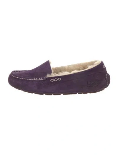 Pre-owned Ugg Suede Moccasins In Purple