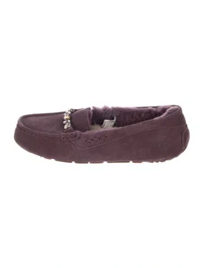 Pre-owned Ugg Suede Moccasins In Purple