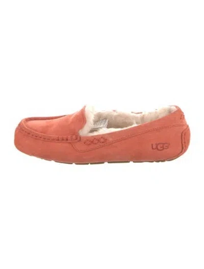 Pre-owned Ugg Suede Moccasins In Red