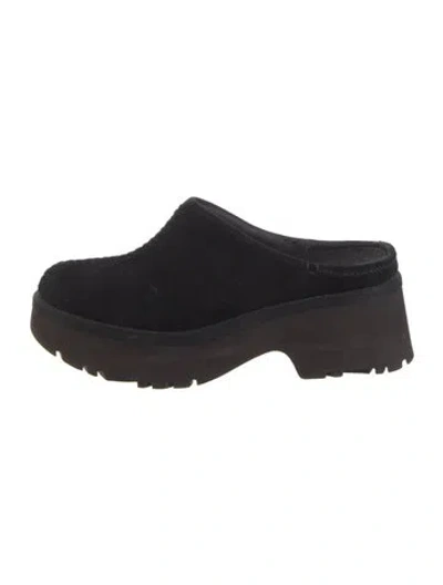 Pre-owned Ugg Suede Mules In Blue