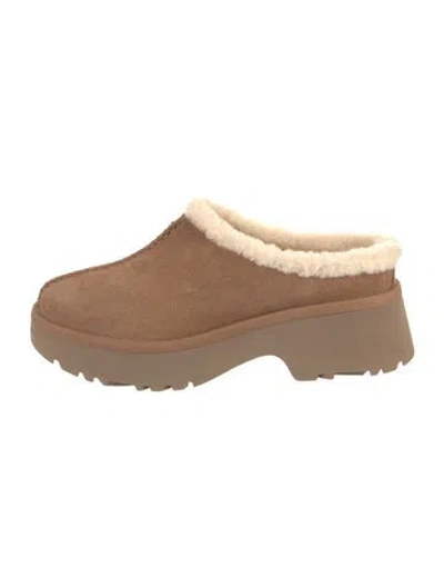 Pre-owned Ugg Suede Mules In Brown