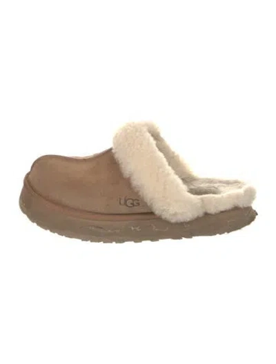 Pre-owned Ugg Suede Mules In Brown