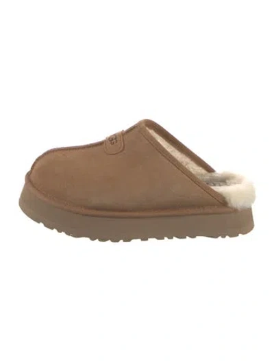 Pre-owned Ugg Suede Mules In Brown