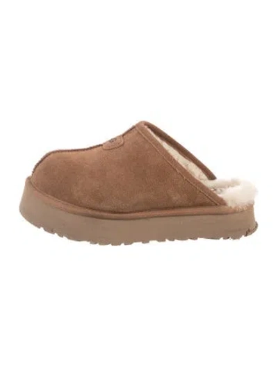 Pre-owned Ugg Suede Mules In Brown