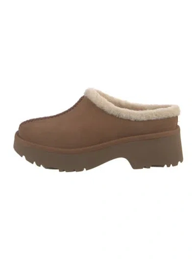 Pre-owned Ugg Suede Mules In Brown