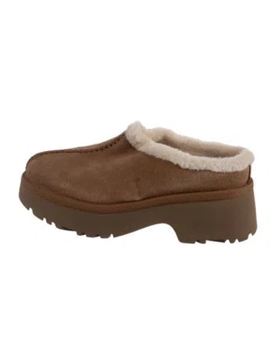 Pre-owned Ugg Suede Mules In Brown