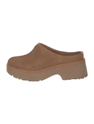 Pre-owned Ugg Suede Mules In Brown