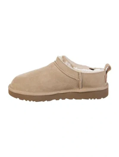 Pre-owned Ugg Suede Mules In Neutral