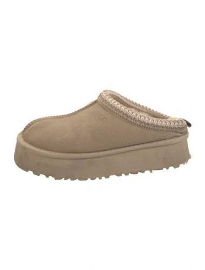 Pre-owned Ugg Suede Mules In Neutral