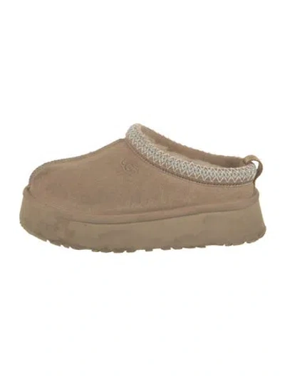 Pre-owned Ugg Suede Mules In Neutrals