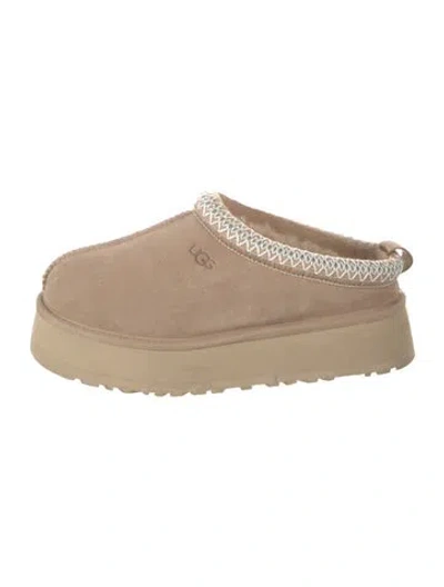 Pre-owned Ugg Suede In Neutrals