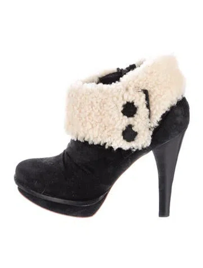 Pre-owned Ugg Suede Patterned Boots In Black