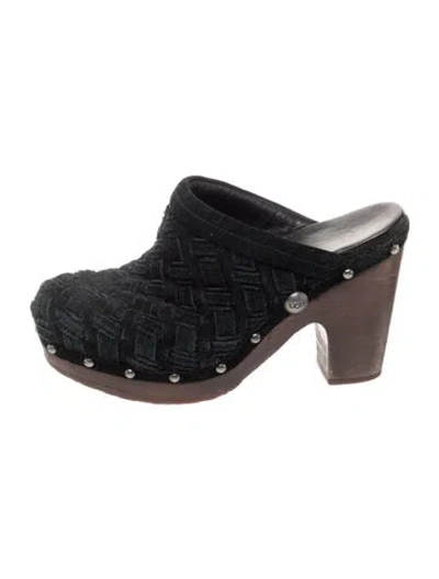 Pre-owned Ugg Suede Patterned Mules In Blue
