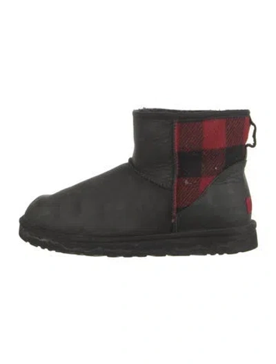 Pre-owned Ugg Suede Plaid Print Chelsea Boots In Black